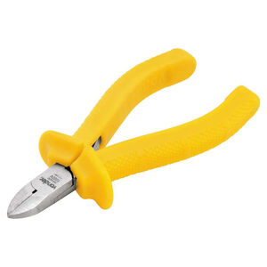 Alicate Corte Diagonal 4.1/2" com Isolação até 1.000V Vonder Alicate Corte Diagonal 4.1/2" com Isolação até 1.000V Vonder