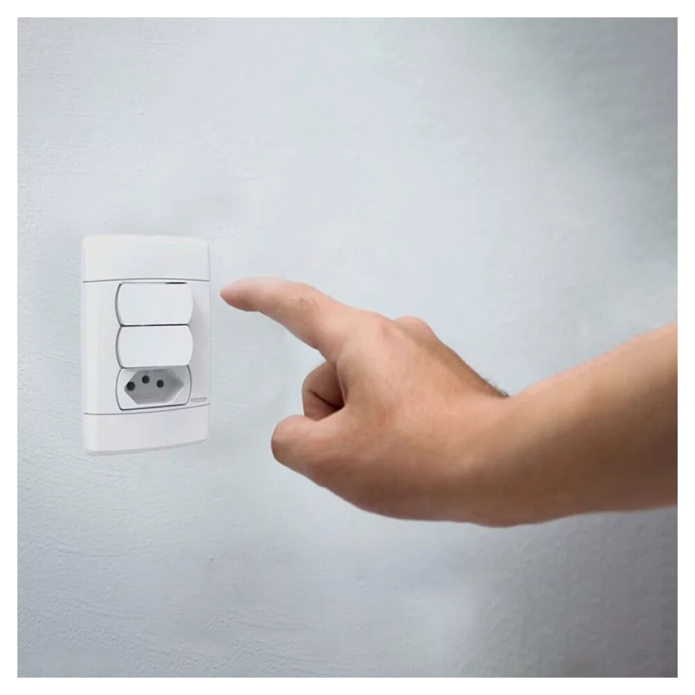 Interruptor 2 Teclas Simples + Tomada 10A/250V Branco Enerbras