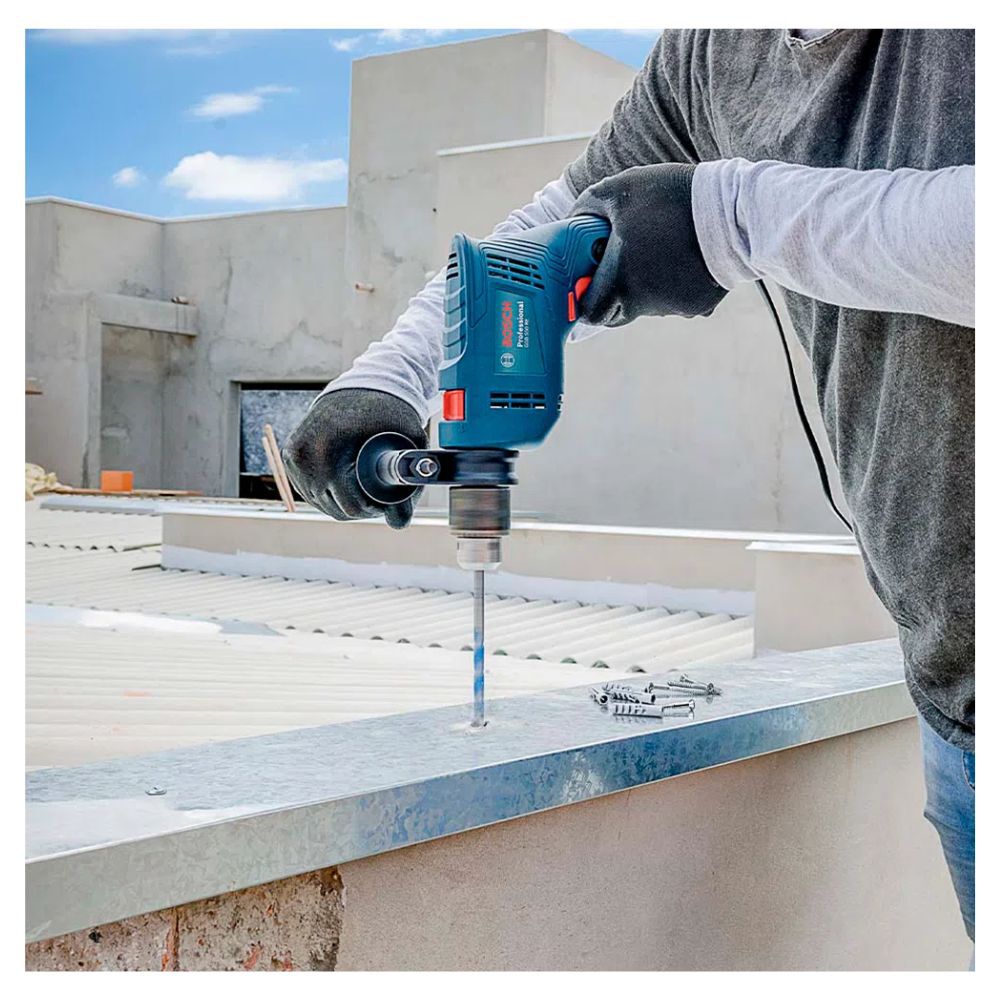 Furadeira Elétrica de Impacto 1/2" GSB 550 RE 550W com Acessórios Bosch