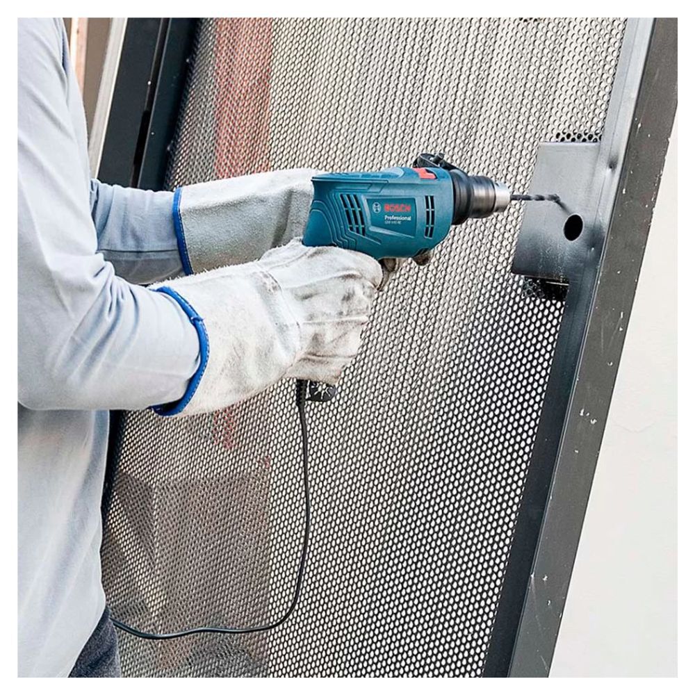 Furadeira Elétrica de Impacto 1/2" GSB 550 RE 550W com Acessórios Bosch