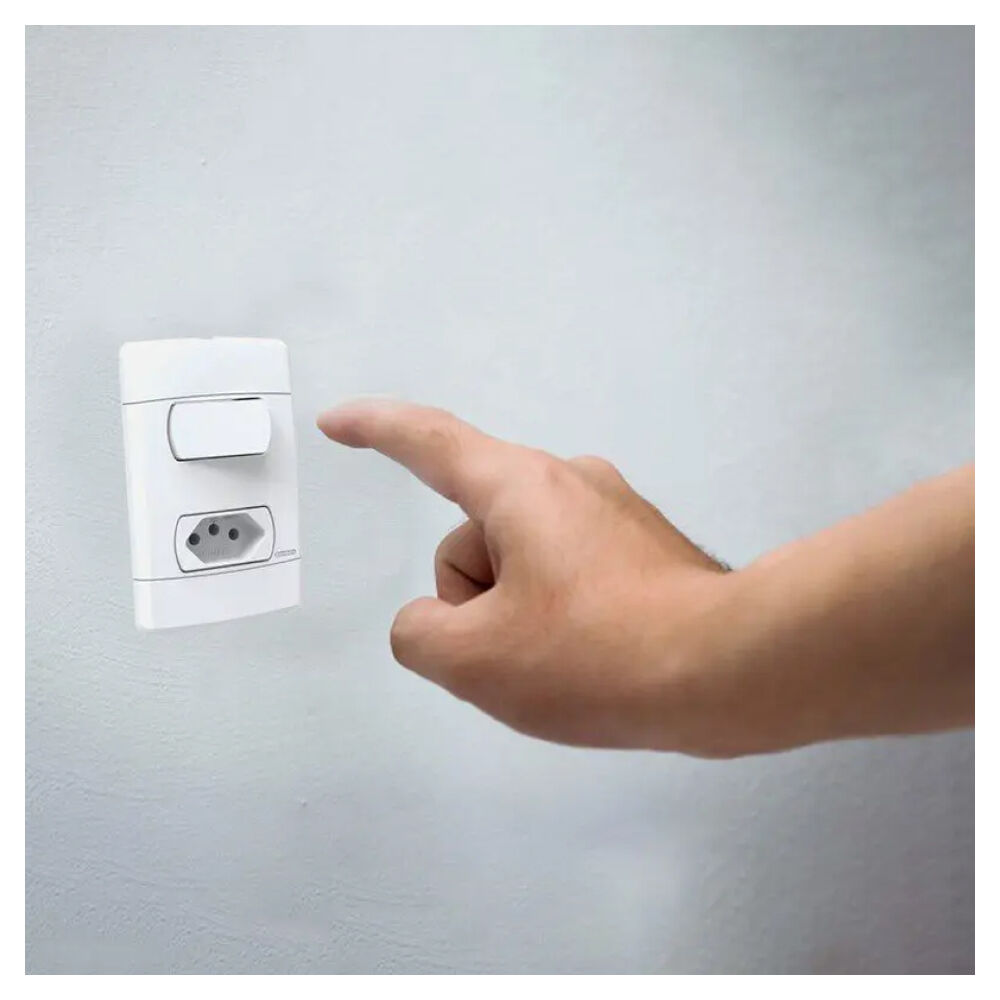 Interruptor Simples 2x4 + Tomada 20A Neo Sottile 5199-ESN Enerbras