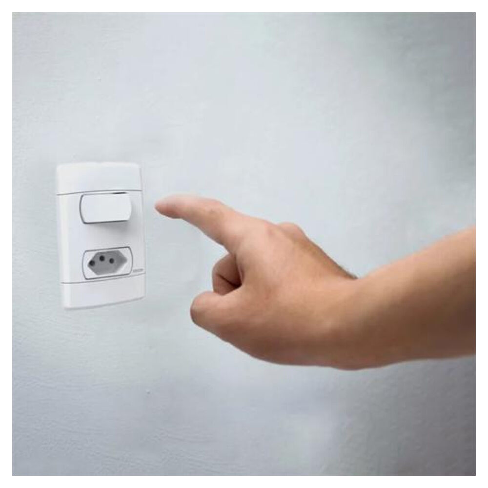 Interruptor Paralelo 2x4 e Tomada 10A/250V Neo Sottile Branco Enerbras